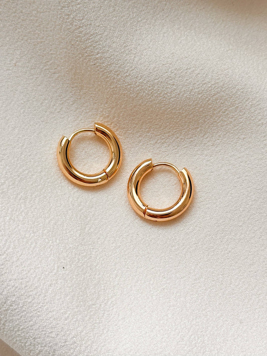 18k Gold Plated Chunky Huggie Hoop Earrings