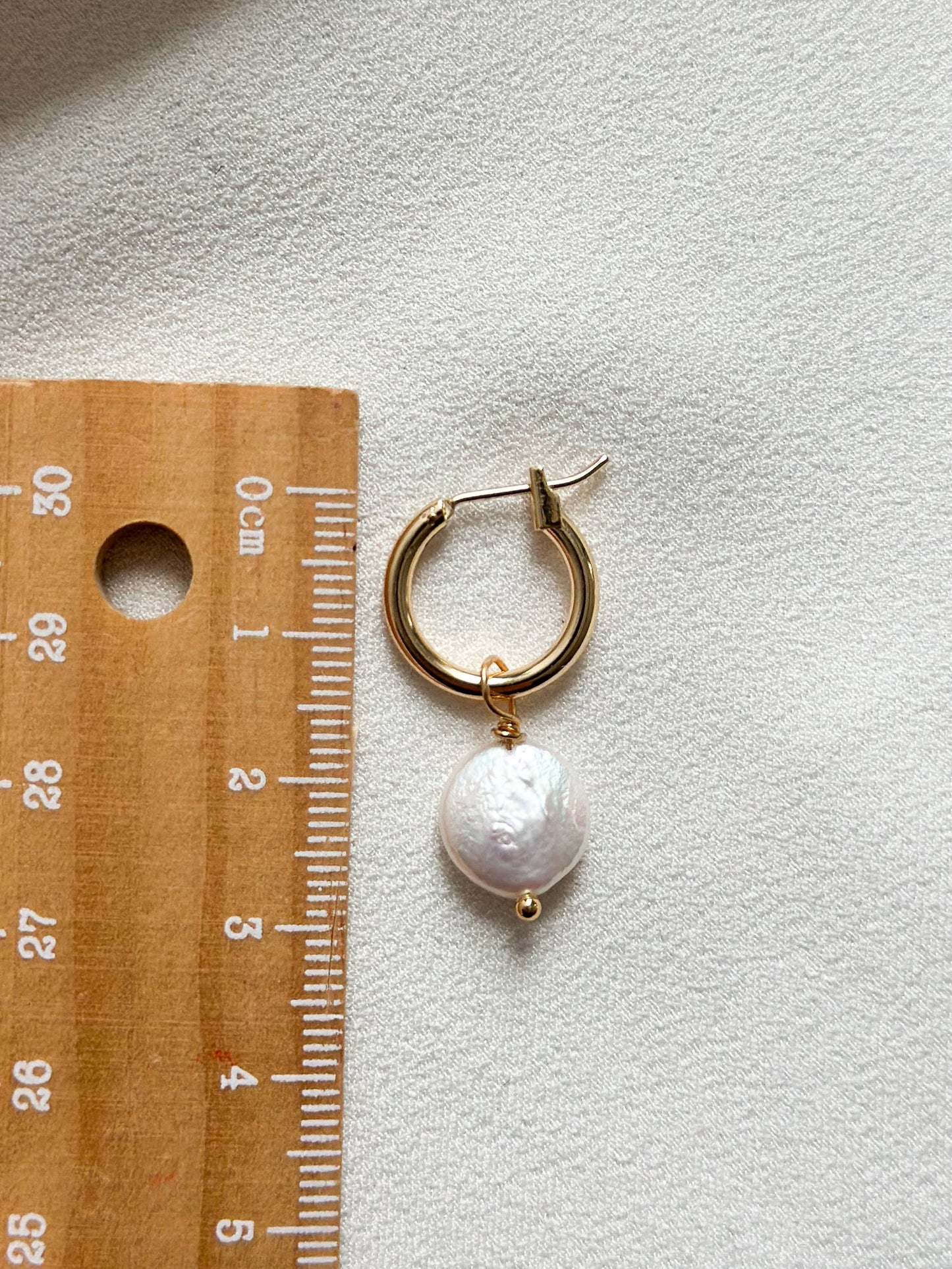 18k Gold Coin Pearl Hoop Earrings