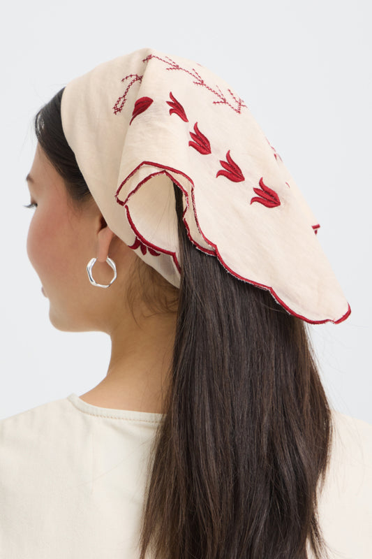 embroidered_scarf_ivory_red